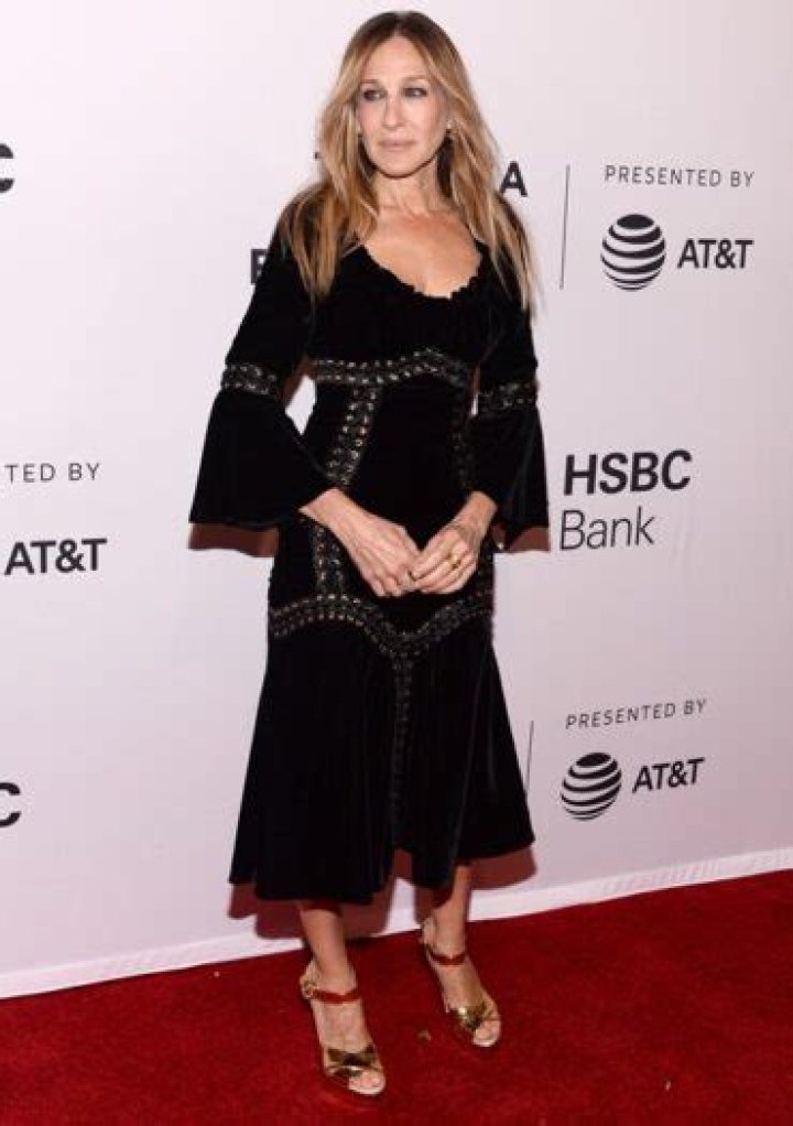 Sarah Jessica Parker Height & Measurements: What You Need to Know