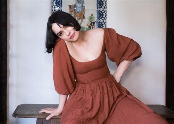 Shannyn Sossamon: Bio, Movies, & Music