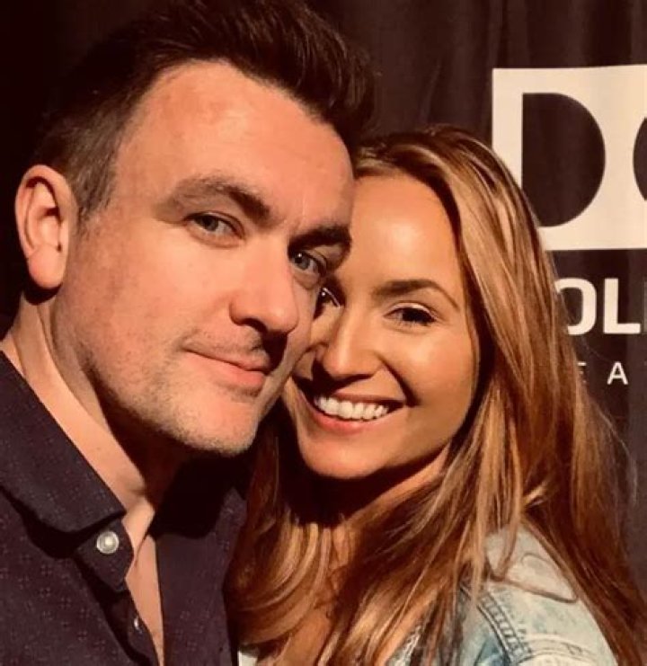Stephanie Boswell: Unmarried & Dating? Husband & Family Details - [2024]